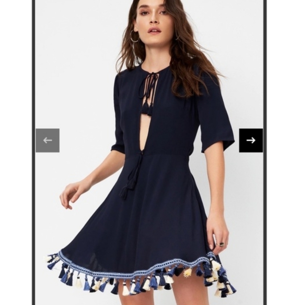 TULAROSA TALLULAH KEYHOLE BLUE TASSEL DRESS NWT SIZE MEDIUM